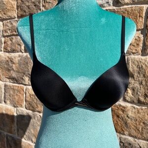 Black Women's Maidenform Extreme Pushup Bra